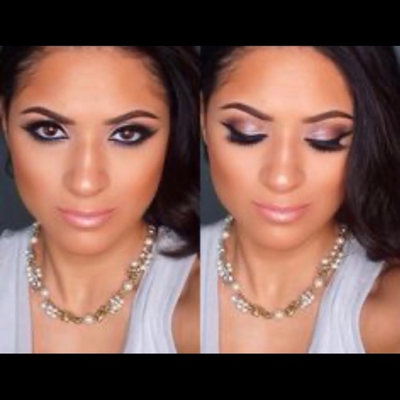 Becca shimmering skin perfector poured NIB!! - Picture 6 of 13